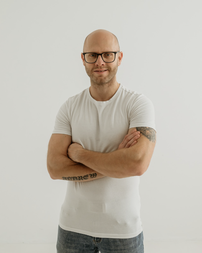 andrej mesko osobny trener zilina silovy trening, parove silove treningy dvojic zilina, navrat do pohybu po zraneni a ukoncenej fyzioterapii zilina